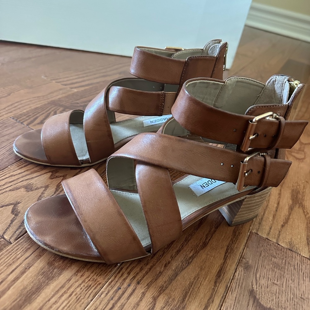 Steve Madden Women's Brown Strappy Sandals